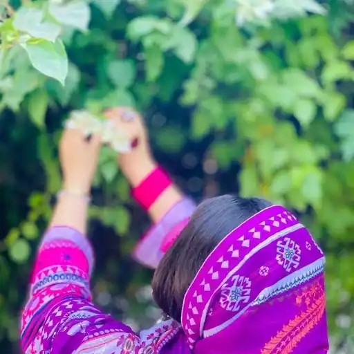 girls group — marketing-sales WhatsApp group